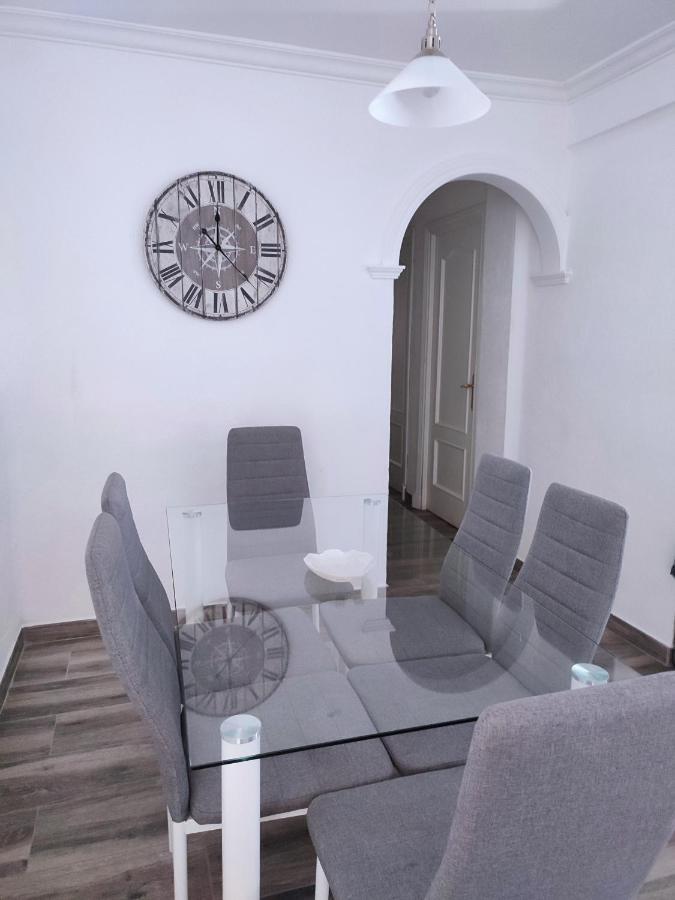 Piso Apartamento 3 Dormitorios, Aire Acondicionado เฮเรซ เด ลาฟรอนเตรา ภายนอก รูปภาพ